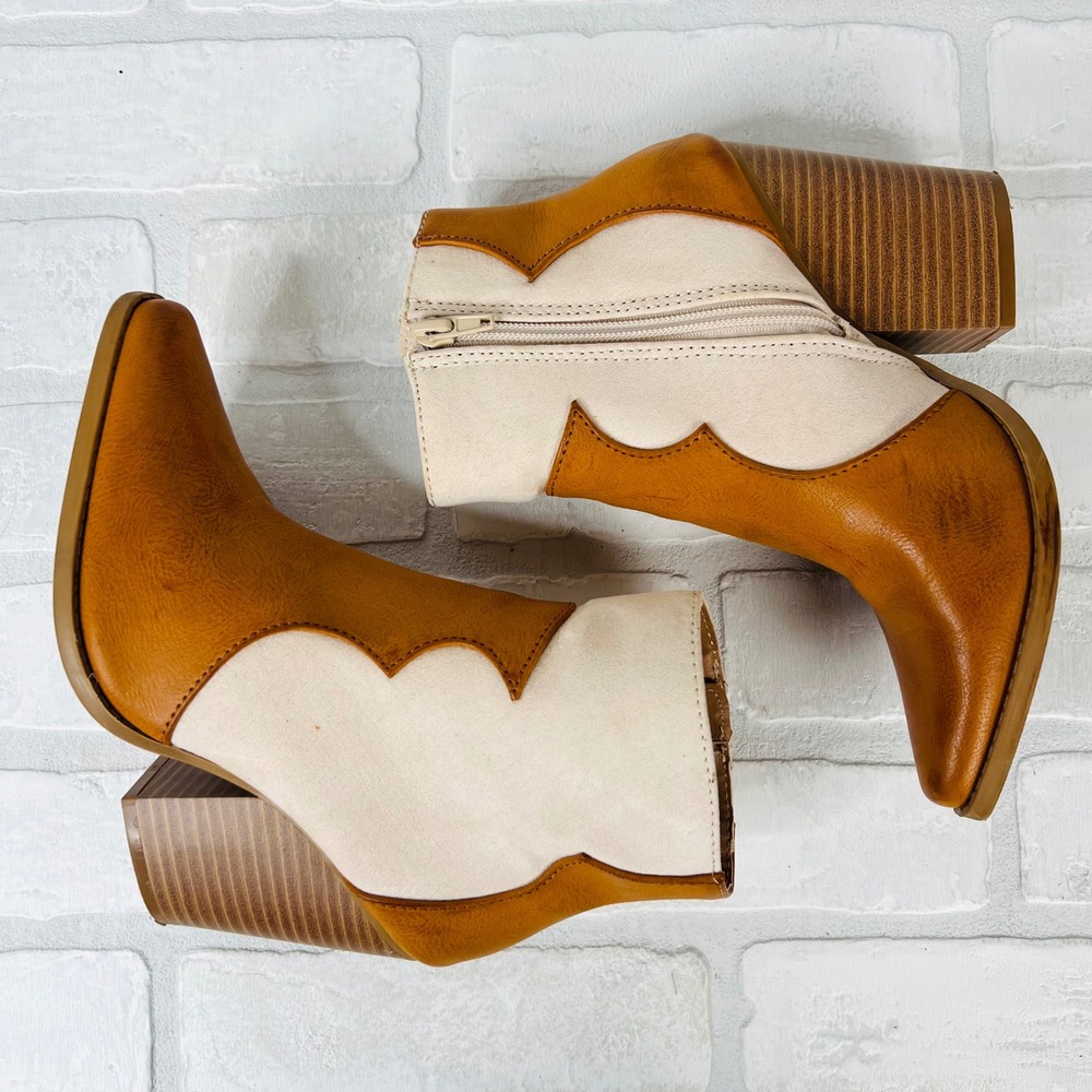 Qupid Western Two Tone Tan and Cream Pointed Toe Block Heel Ankle Boots 6.5